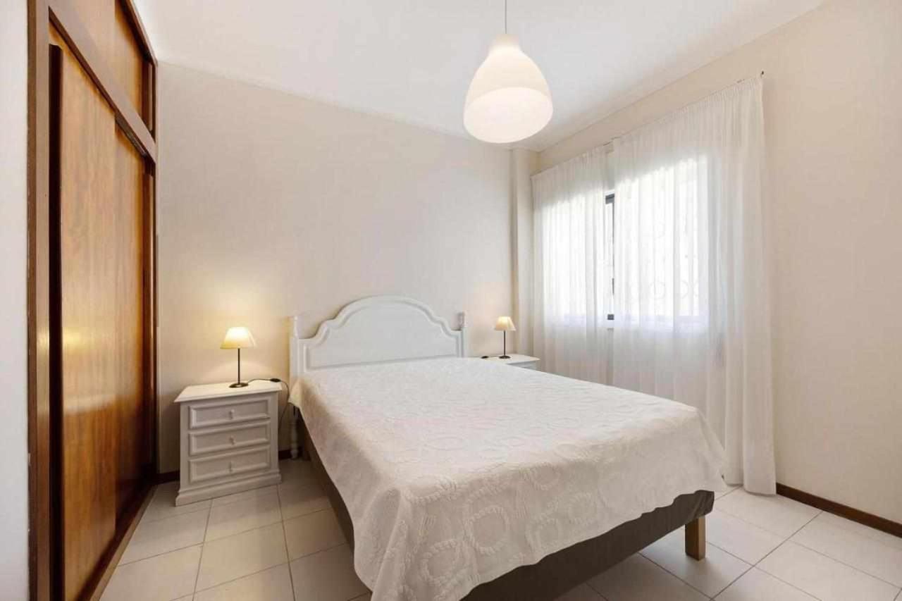 Apartamentos Torre Da Rocha Frente Ao Mar Portimao Exterior photo